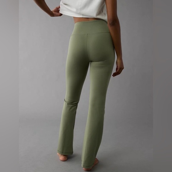 AE The Everything High-Waisted Flare Legging Green Comfy Stretch Athleisure Sz S - Picture 9 of 12